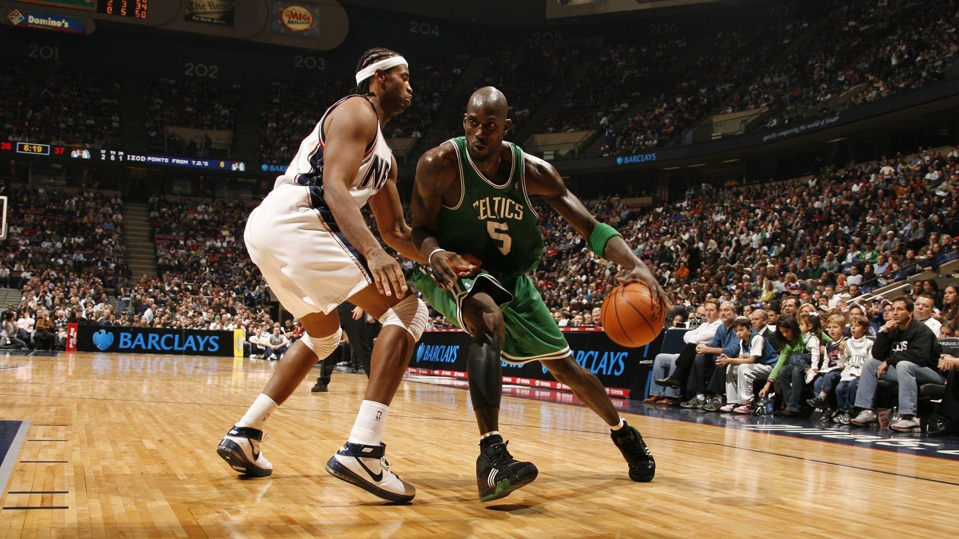 库里年薪TOP10球迷热议(库里连续九年年薪霸榜第一)|